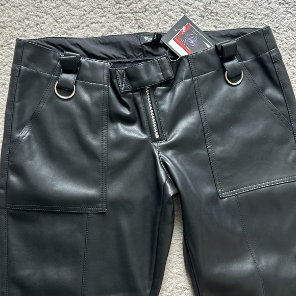 Gen Kiss Alexa Flared Pants - Picture 2 of 12